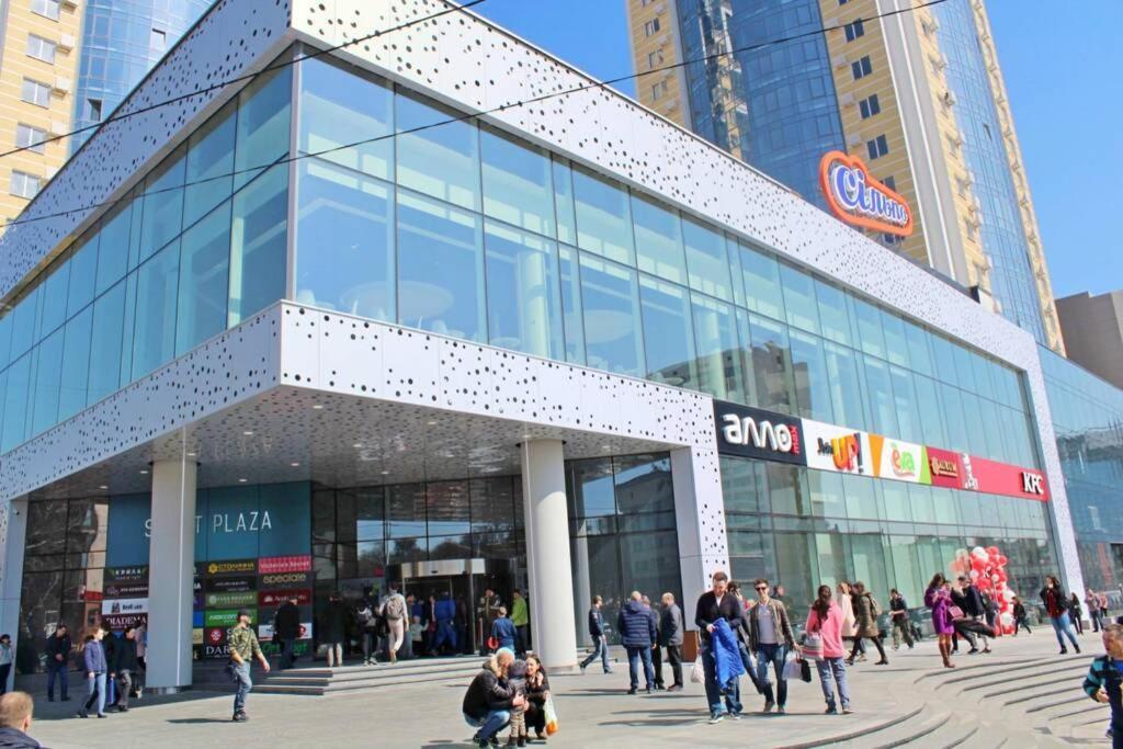 Loft Studio Near Smart Plaza Polytech, Center Kiev Luaran gambar